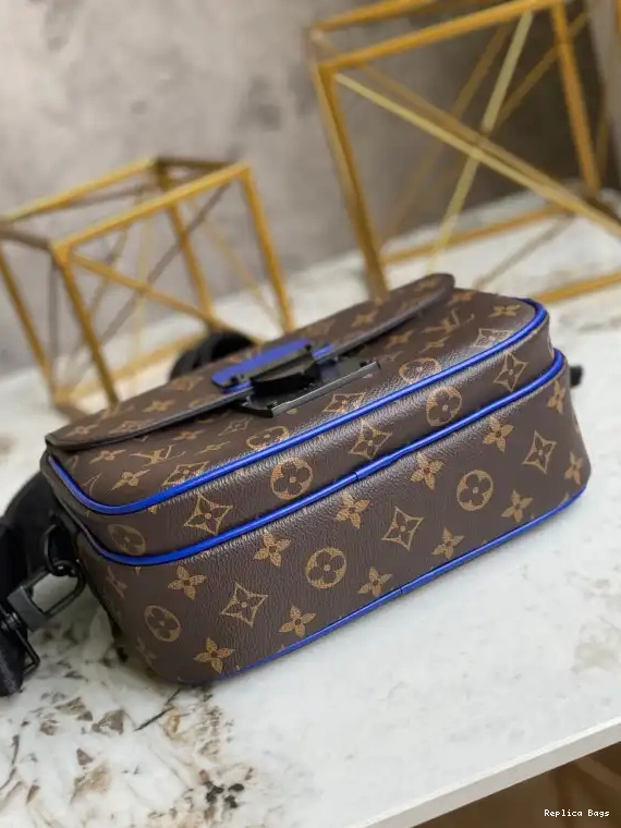 Affordable VUITTON MESSENGER S LOCK LOUIS 0514